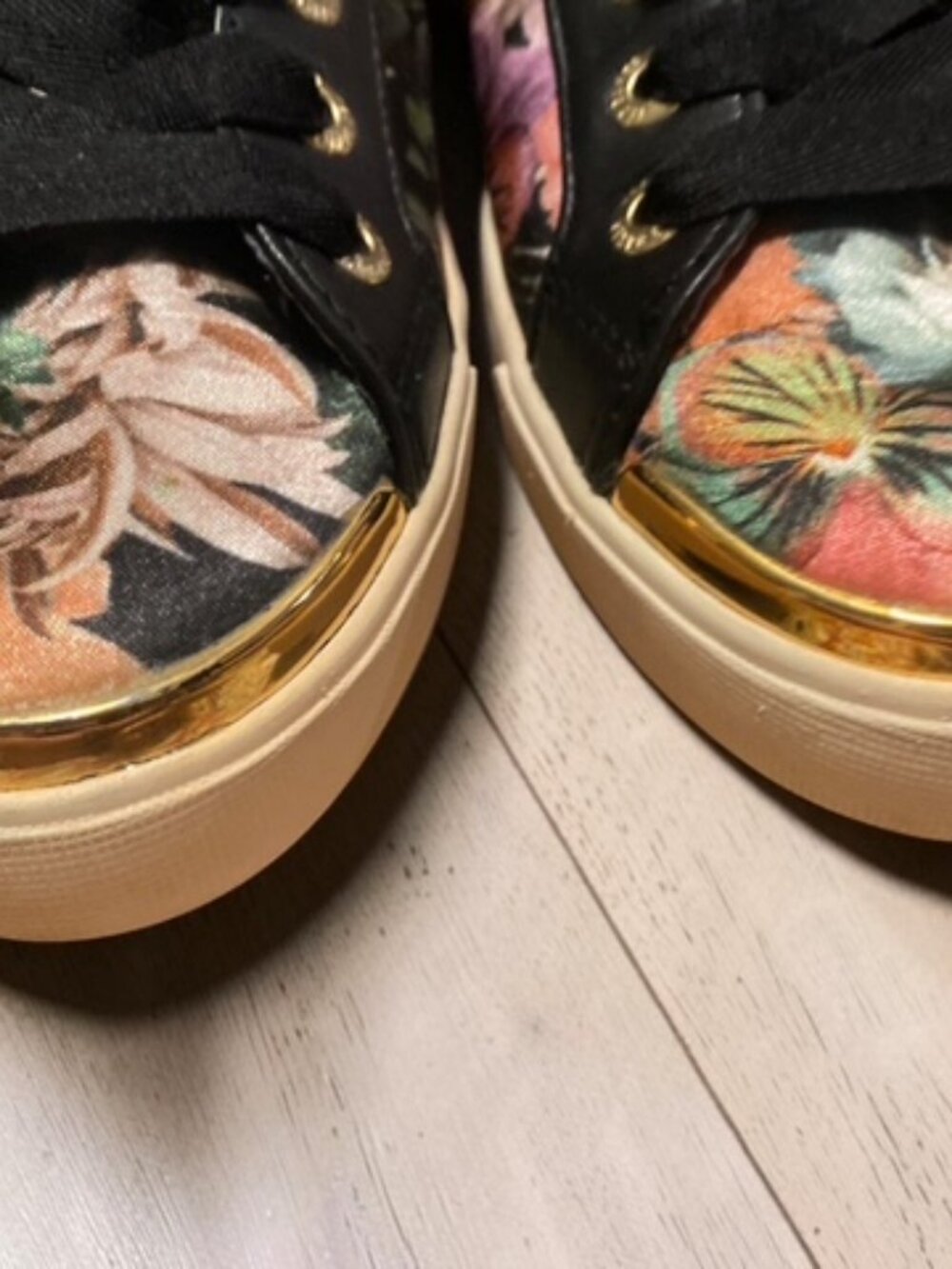 Ted Baker Merip 2 Floral Leather High Top Sneakers Black Multi US 9 - Picture 7 of 11